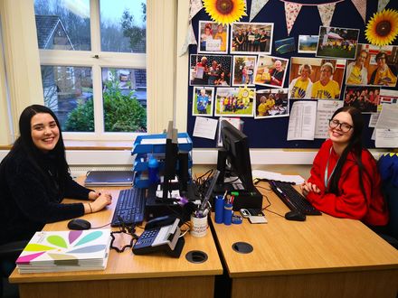 l-r Bethany Wright and Amy McFadden